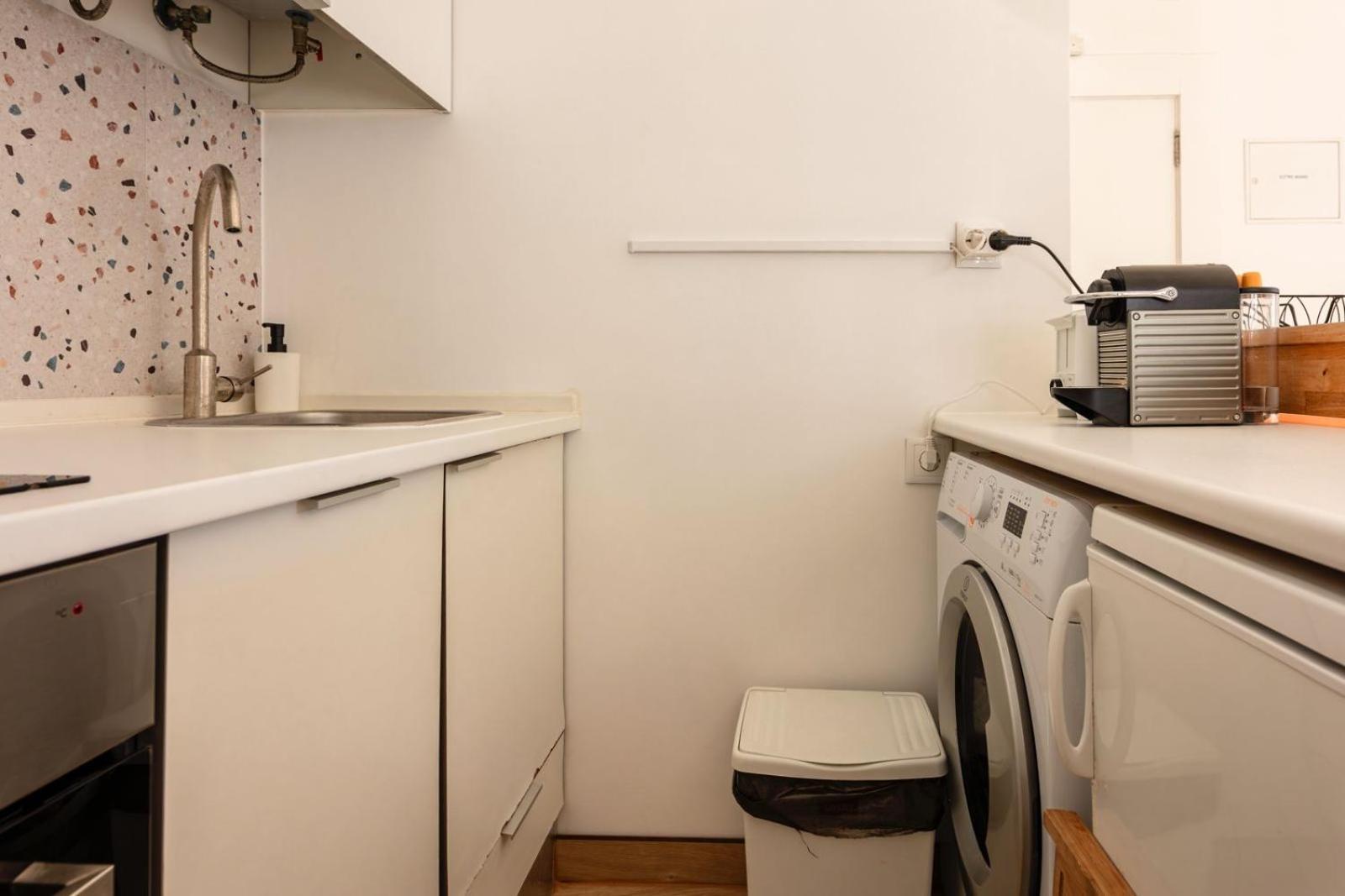 Casa Com Graca - Fully Equiped Studio In The Historical Center Лиссабон Экстерьер фото