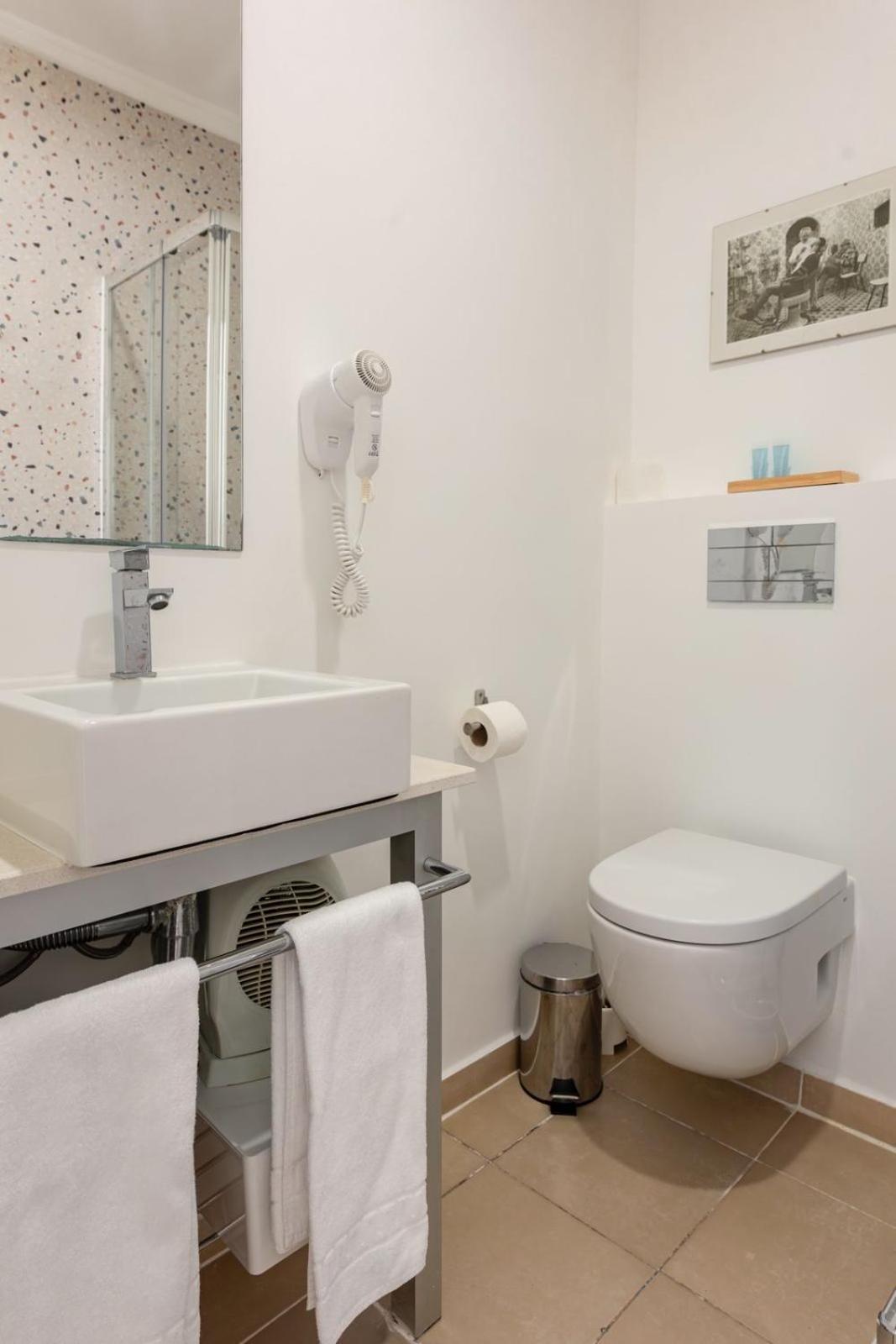 Casa Com Graca - Fully Equiped Studio In The Historical Center Лиссабон Экстерьер фото